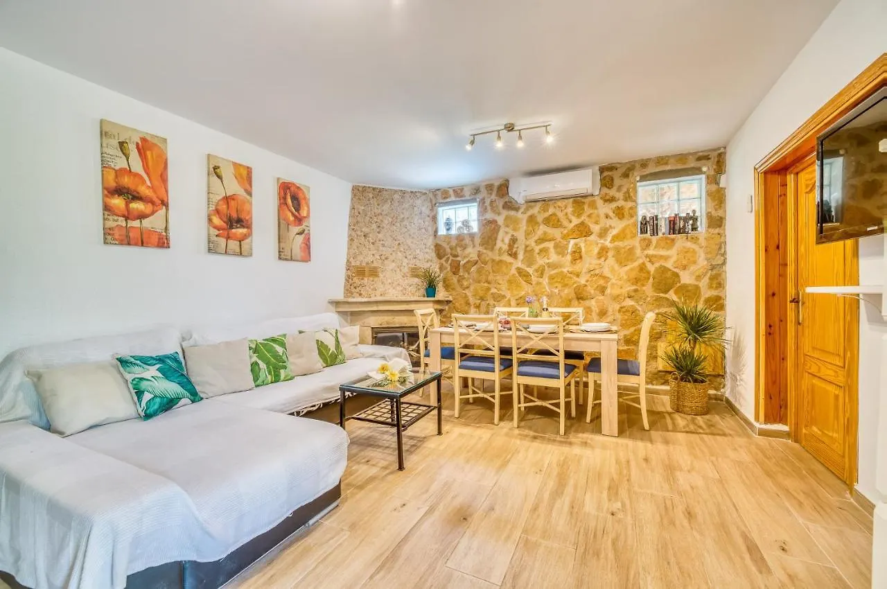 Ideal Property Mallorca - Casa Paqui Alcudia  Spain